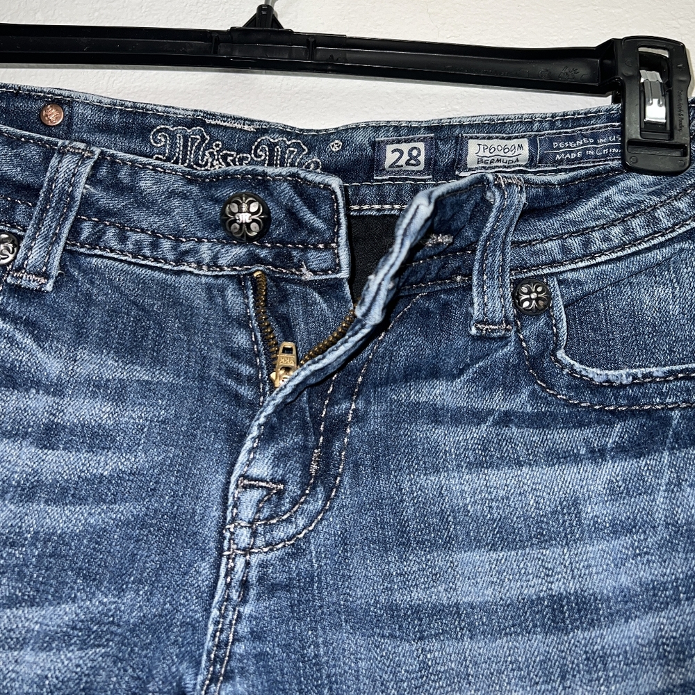Miss Me Denim Bermuda Shorts Size 28 - Picture 9 of 13